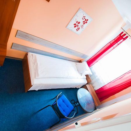 Red Carpet Hostel Krakow Exterior photo
