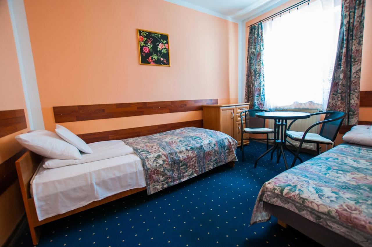Red Carpet Hostel Krakow Exterior photo