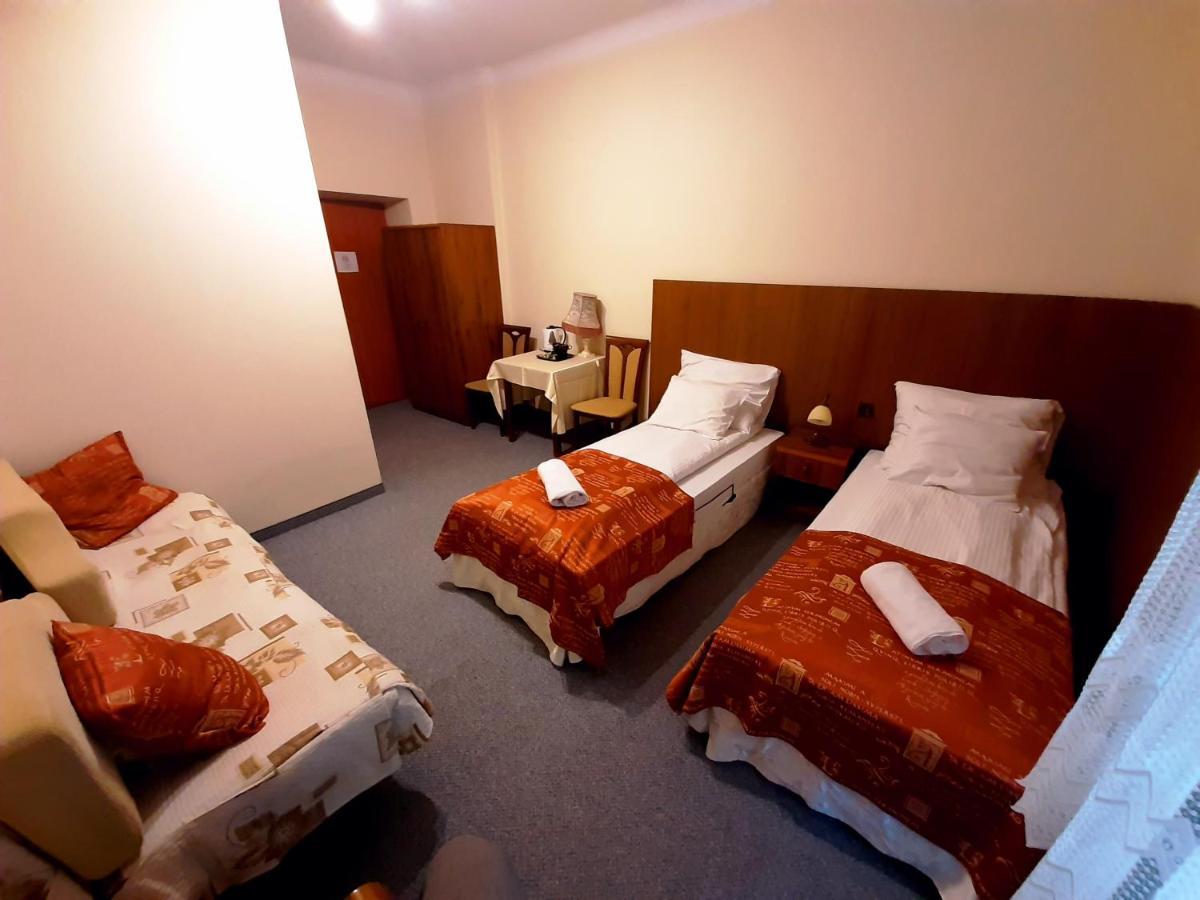 Red Carpet Hostel Krakow Exterior photo