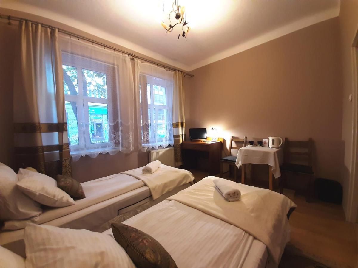 Red Carpet Hostel Krakow Exterior photo