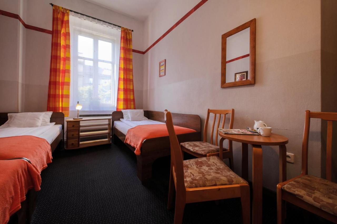 Red Carpet Hostel Krakow Exterior photo