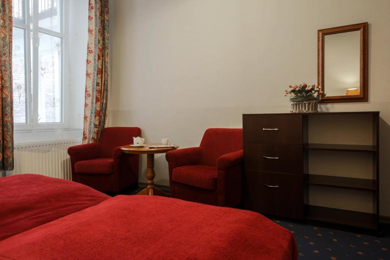 Red Carpet Hostel Krakow Exterior photo