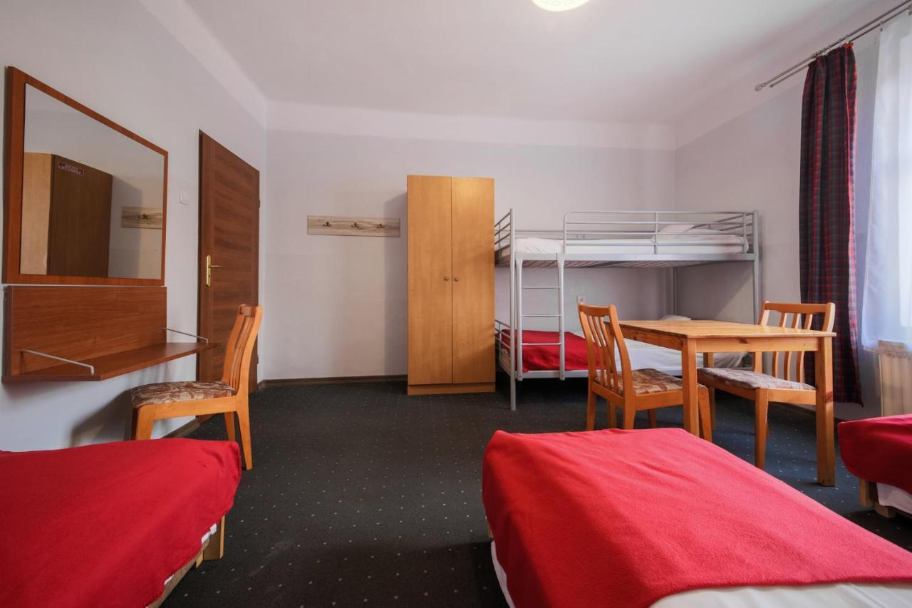 Red Carpet Hostel Krakow Exterior photo
