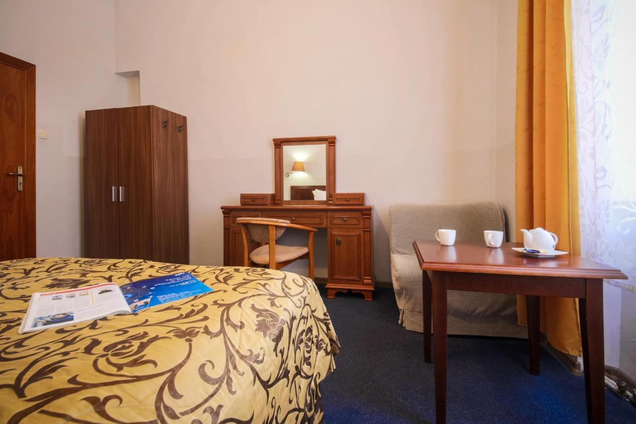 Red Carpet Hostel Krakow Exterior photo